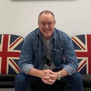 Meet your Posher, Wayne